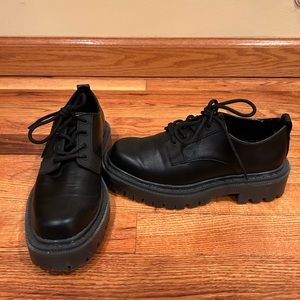 Aldo black leather loafers with shoe laces. Worn one!